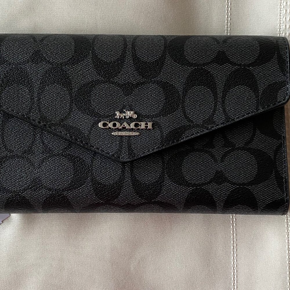 Nice Authentic COACH Signature C Travel Envelope Wallet. Black/gray. NWT $328